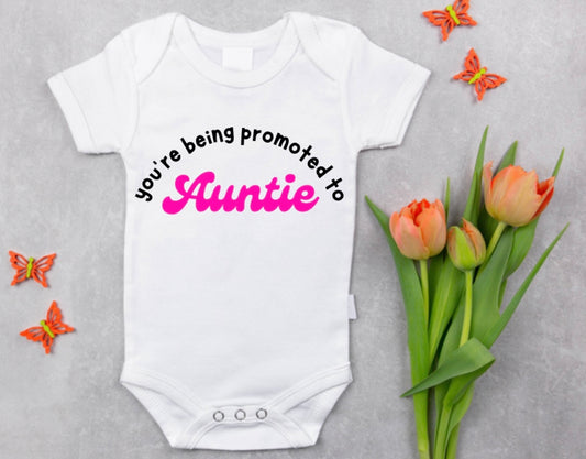 ‘Auntie’ Baby Announcement Baby Grow (3-6m)